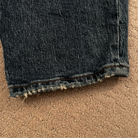 Abercrombie & Fitch high waisted "the dad" jean - Picture 3 of 9